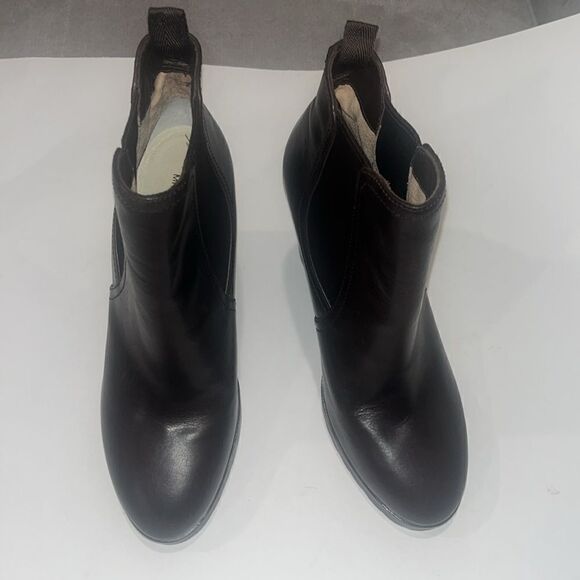 New Michael Michael Kors brown rustic leather 4” wedge boots - Picture 4 of 5